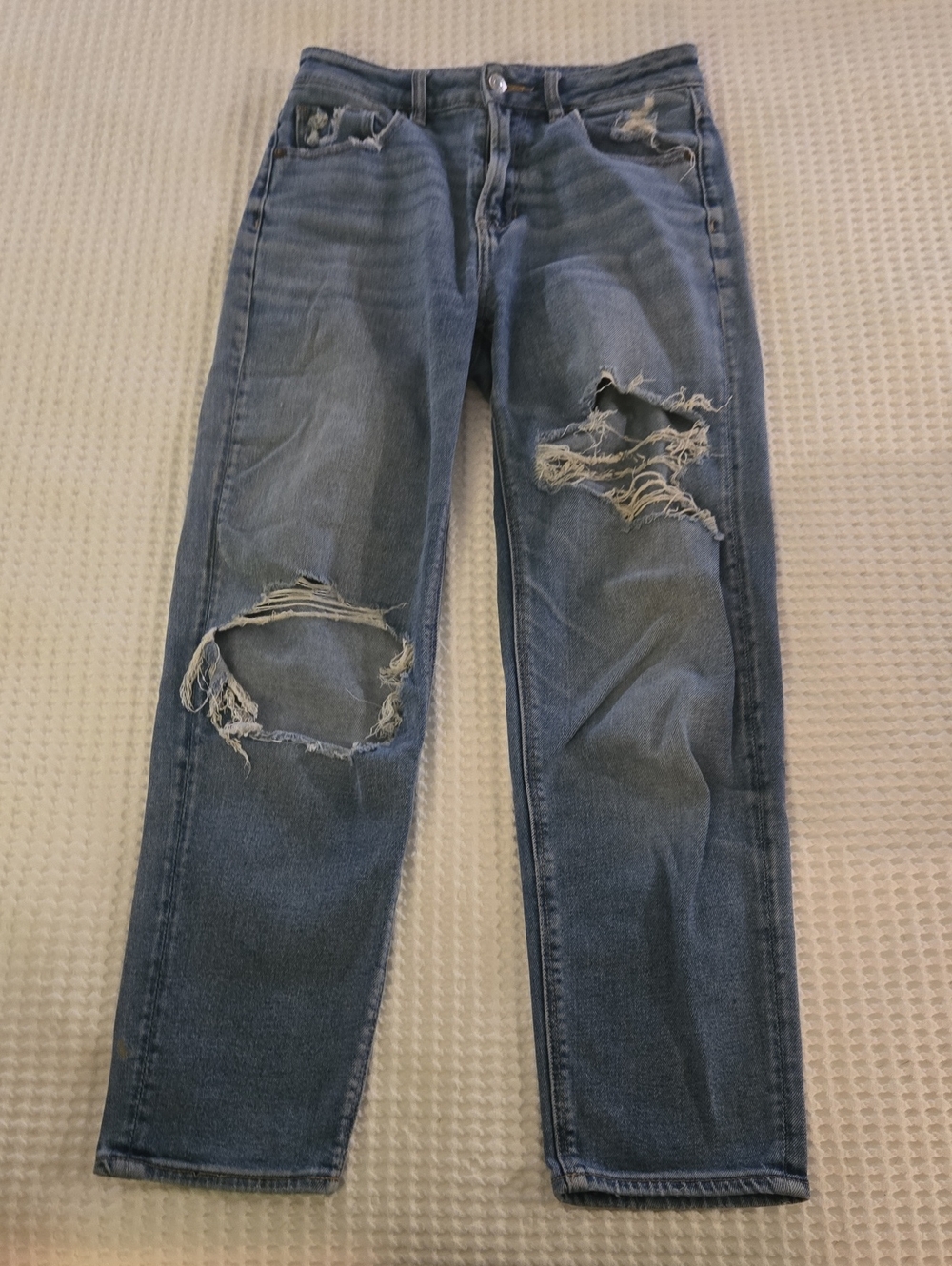American Eagle Women's Distressed Mom Straight Jeans
